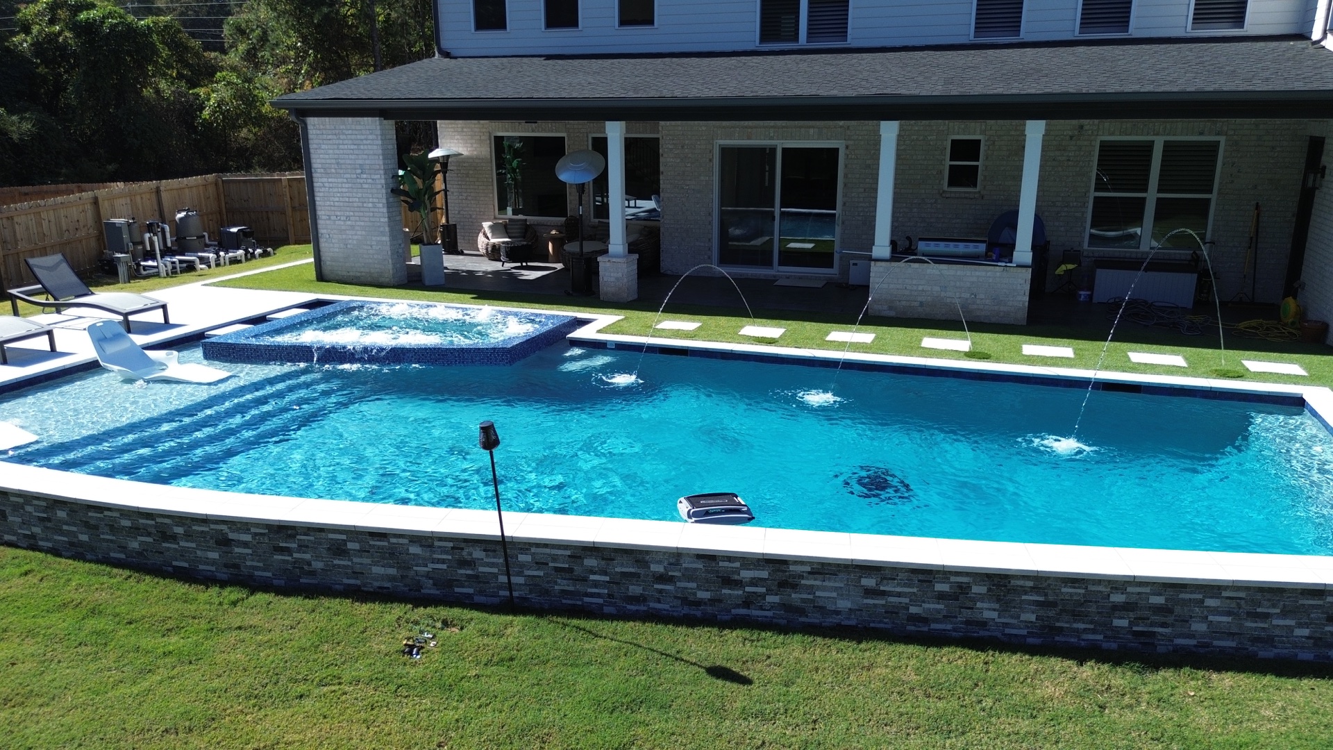 Luxury pool construction by GE Pools
